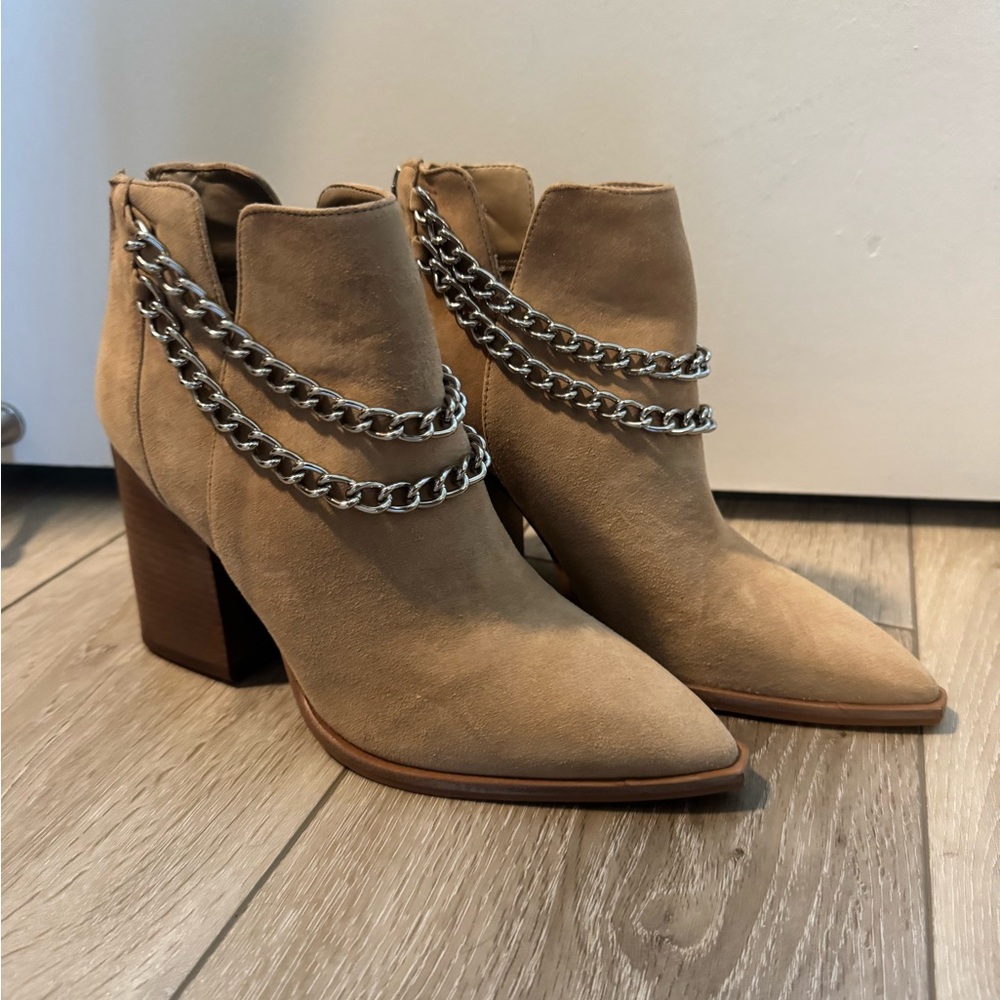 Vince Camuto Tan Ankle Boots with Chain Detail